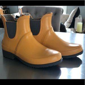 NEW LL Bean Yellow Wellies
